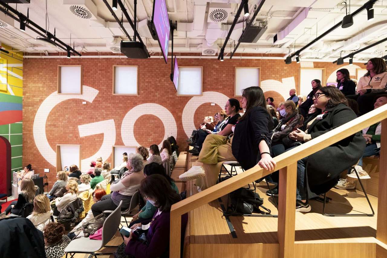 Foto de la charla IA for Social Good 17