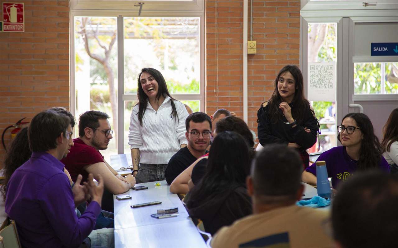 Foto 102 del evento Prompt, hack, control: el lado oscuro de los agentes de IA