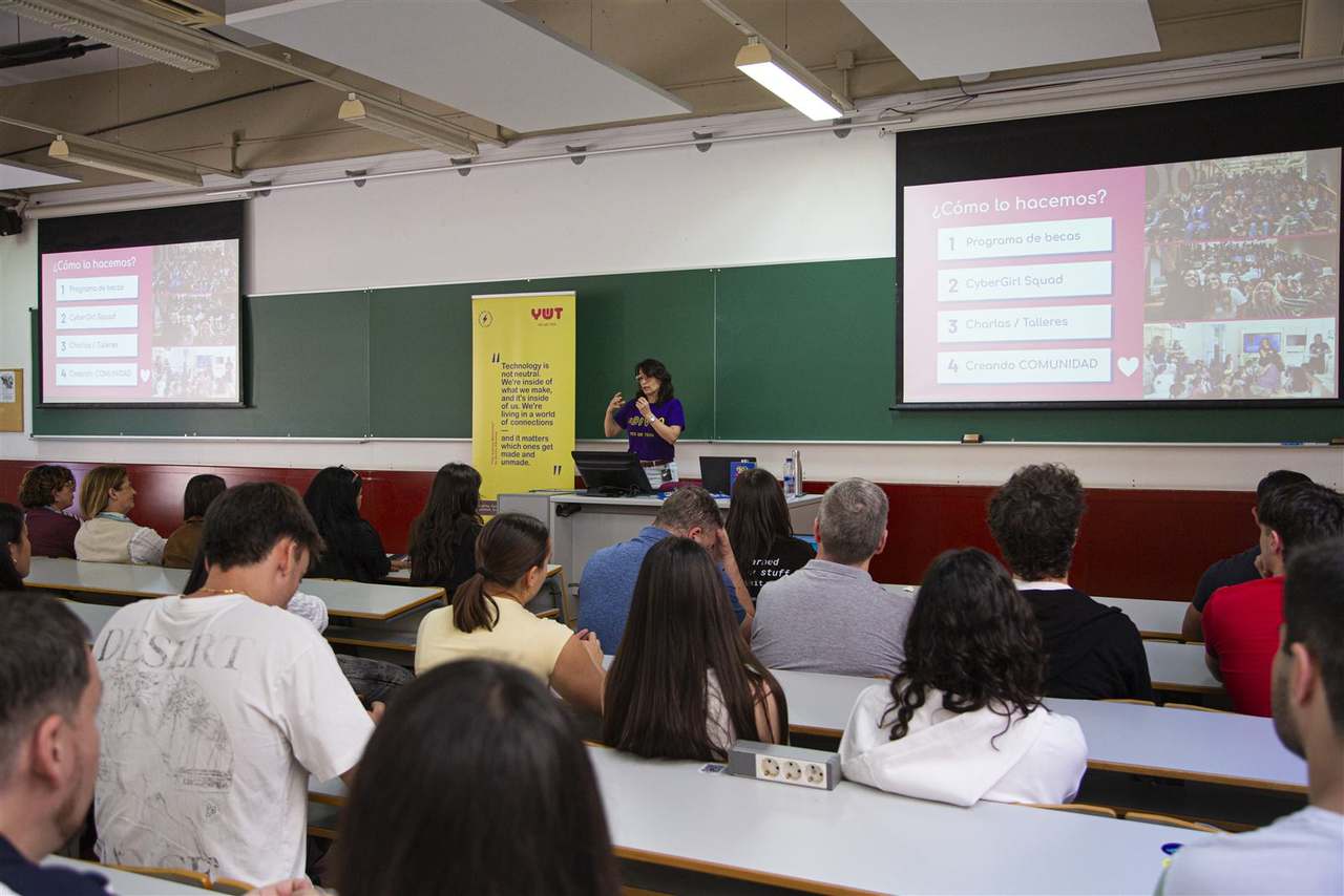 Foto 18 del evento Prompt, hack, control: el lado oscuro de los agentes de IA