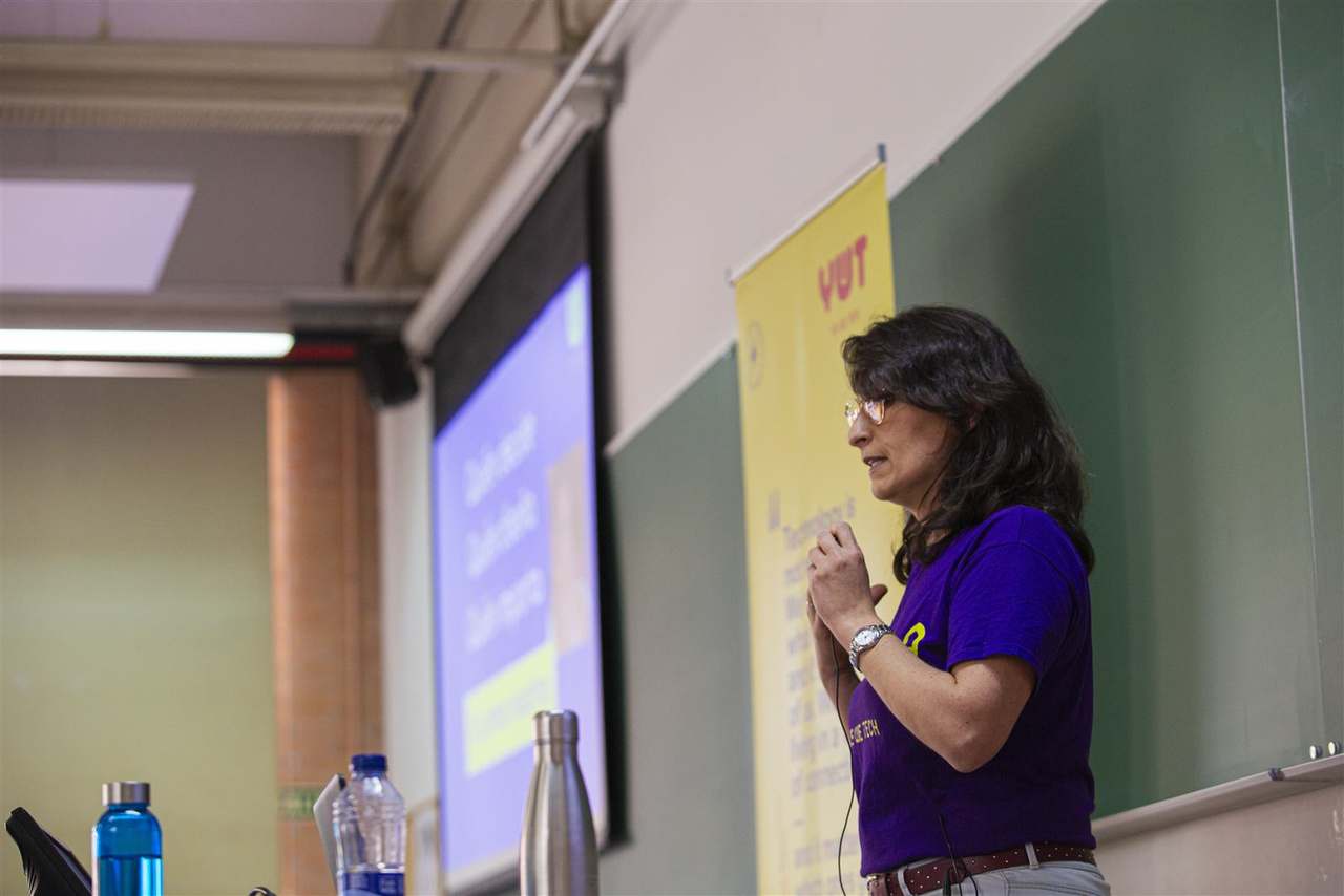 Foto 24 del evento Prompt, hack, control: el lado oscuro de los agentes de IA