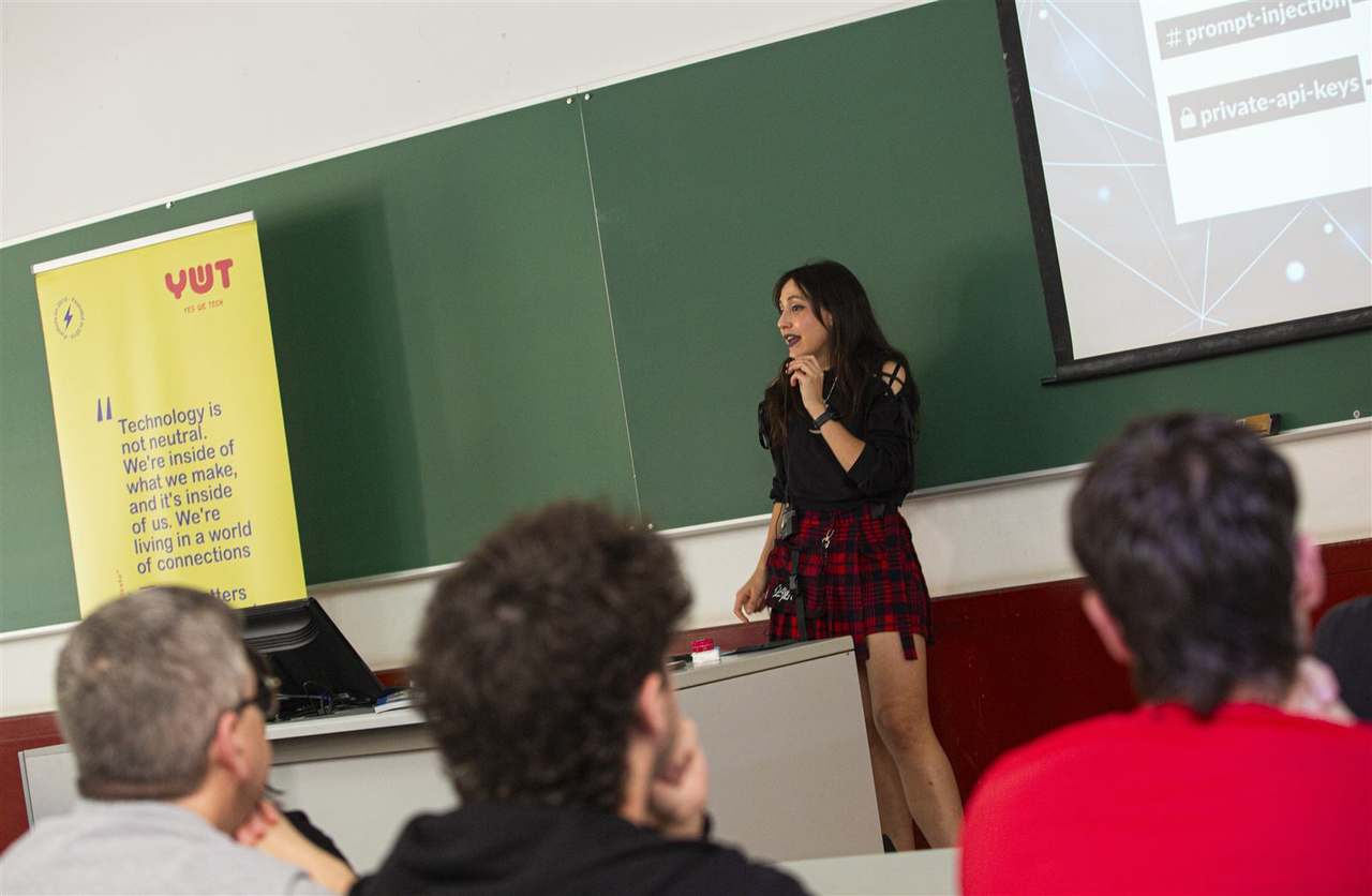 Foto 52 del evento Prompt, hack, control: el lado oscuro de los agentes de IA