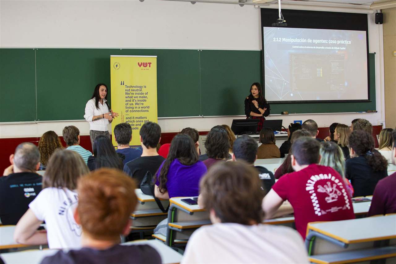 Foto 55 del evento Prompt, hack, control: el lado oscuro de los agentes de IA