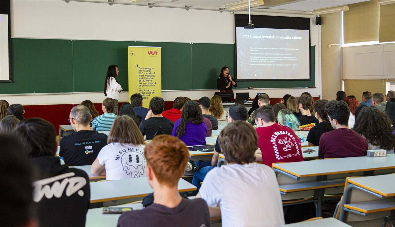 Foto 65 del evento Prompt, hack, control: el lado oscuro de los agentes de IA
