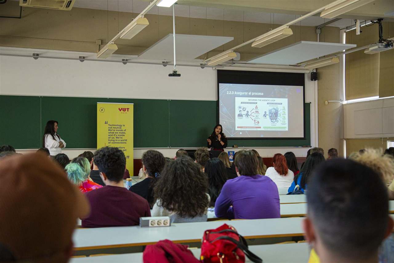 Foto 69 del evento Prompt, hack, control: el lado oscuro de los agentes de IA