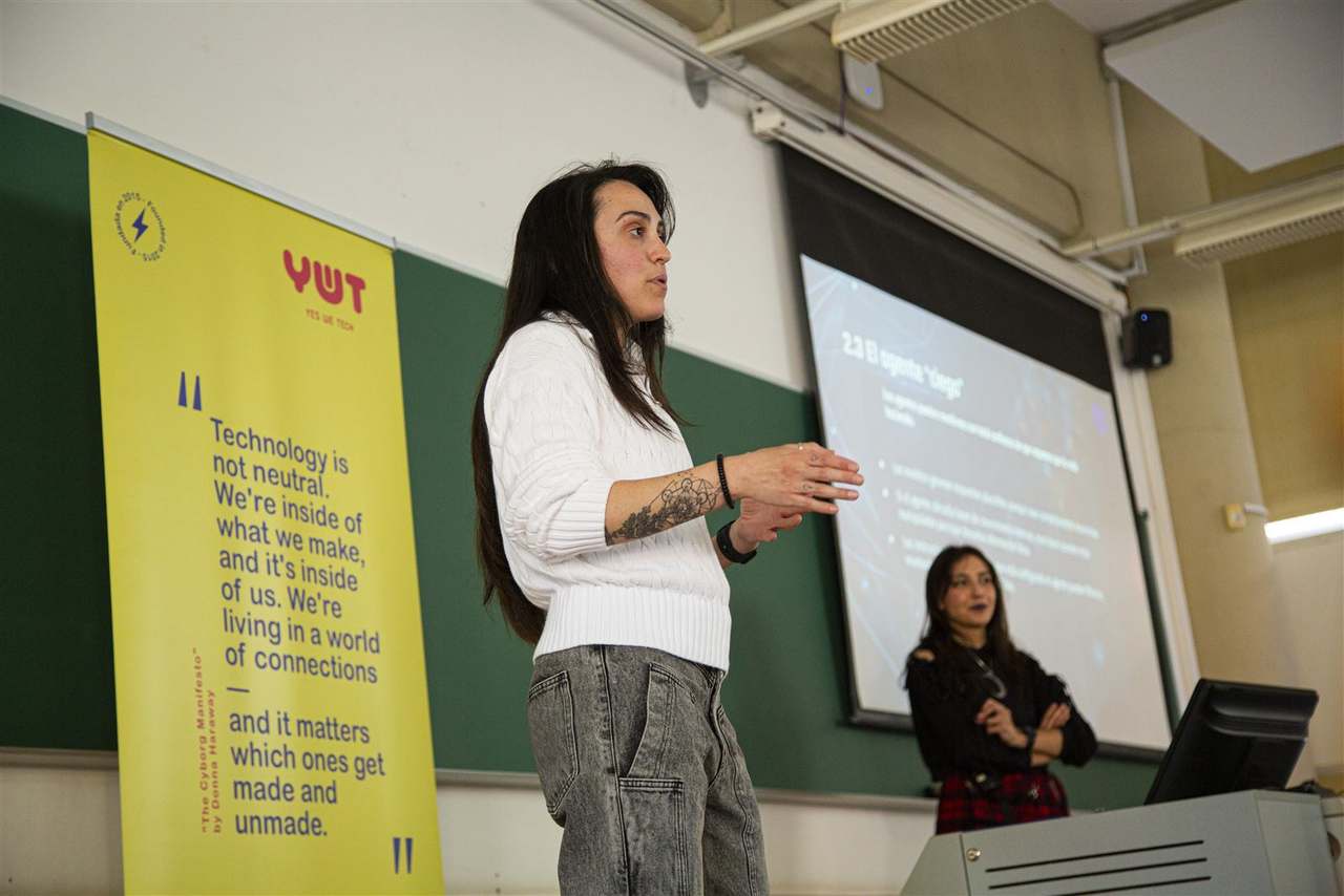 Foto 74 del evento Prompt, hack, control: el lado oscuro de los agentes de IA