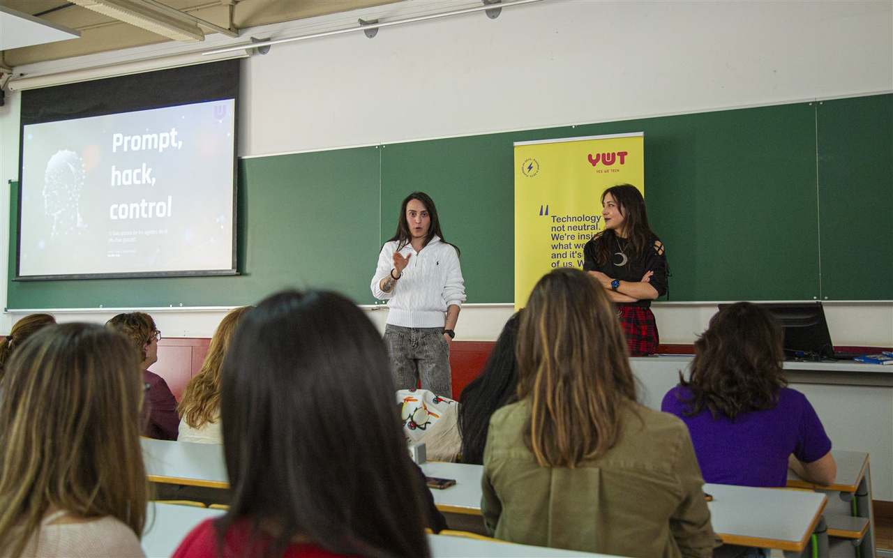 Foto 80 del evento Prompt, hack, control: el lado oscuro de los agentes de IA
