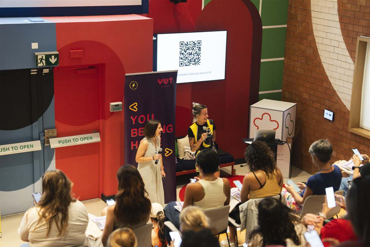 Foto 29 del evento ¿Puede la IA ser feminista?