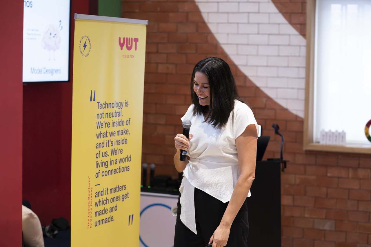 Carmen Consuegra durante su ponencia