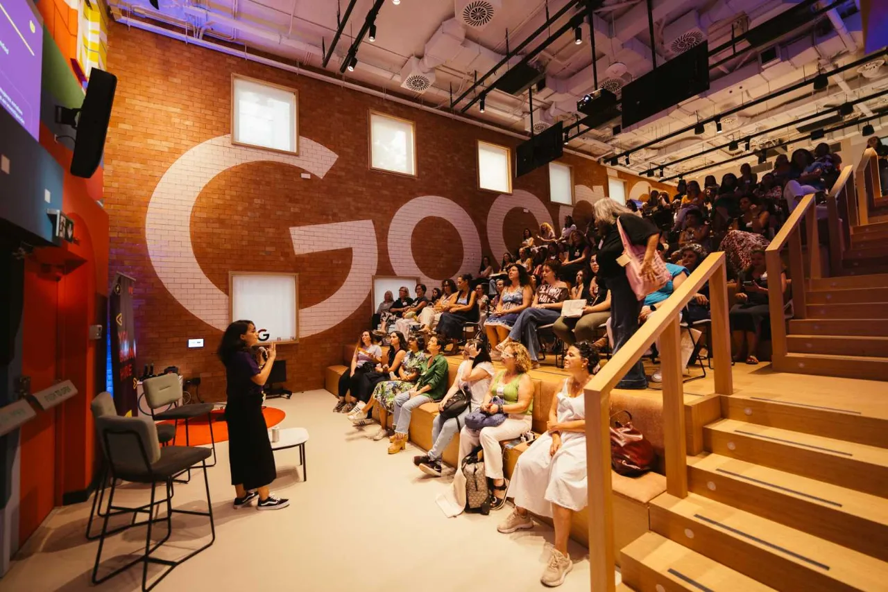 Foto 15 del evento Nuevas formas de contar historias con María Guerra