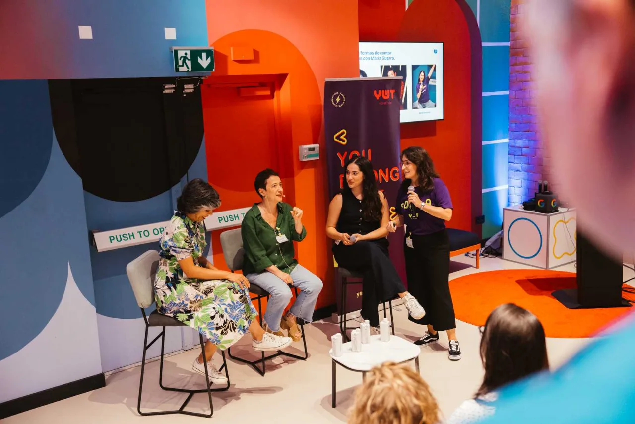 Foto 19 del evento Nuevas formas de contar historias con María Guerra