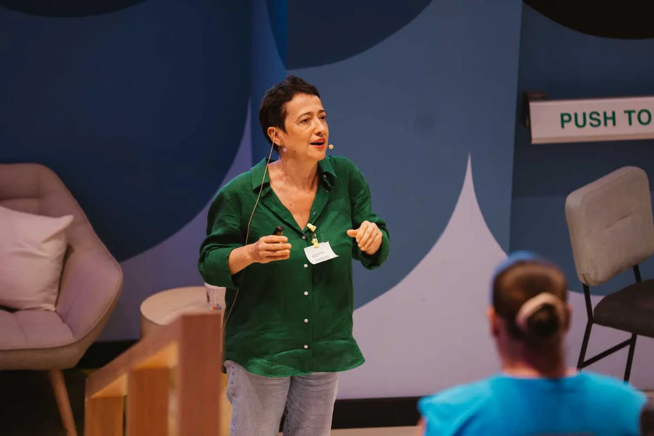 Foto 28 del evento Nuevas formas de contar historias con María Guerra