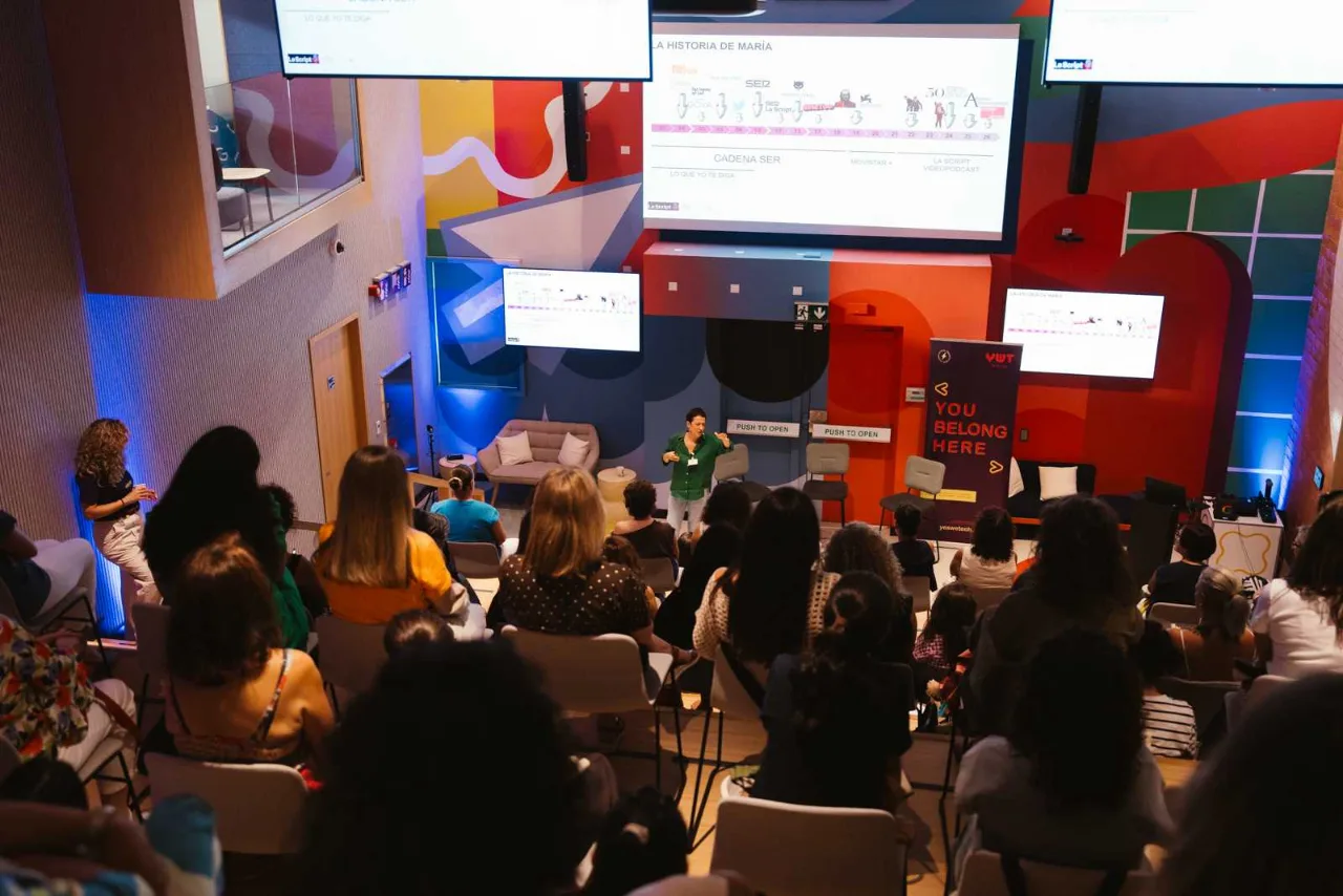 Foto 37 del evento Nuevas formas de contar historias con María Guerra