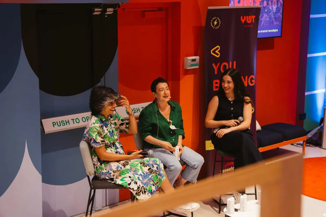 Foto 65 del evento Nuevas formas de contar historias con María Guerra