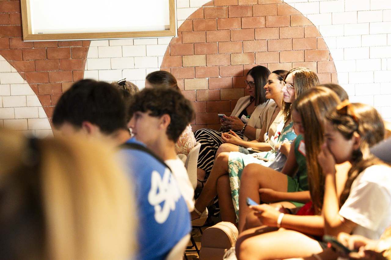 Foto 18 del evento Nerea Luis: cómo hablar de la IA a mis hijos