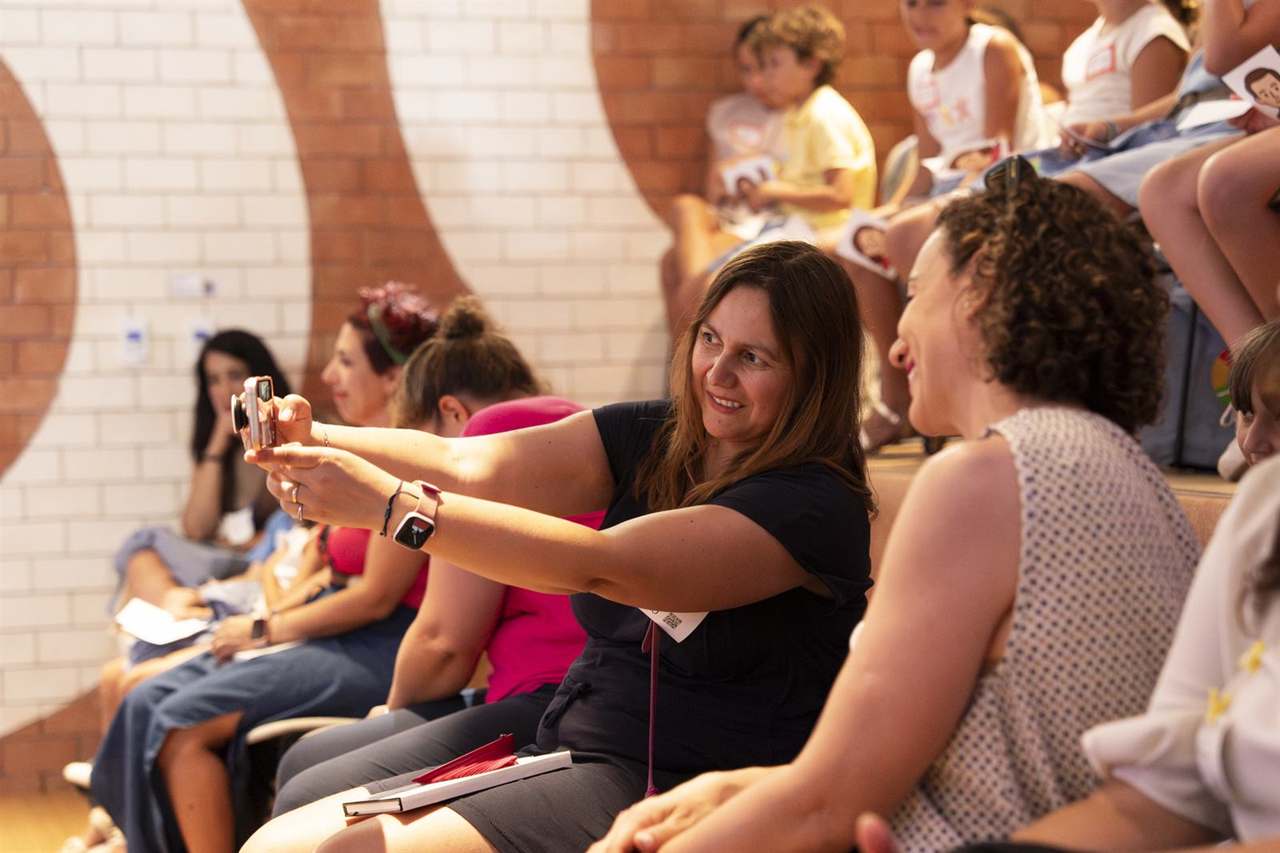 Foto 21 del evento Nerea Luis: cómo hablar de la IA a mis hijos