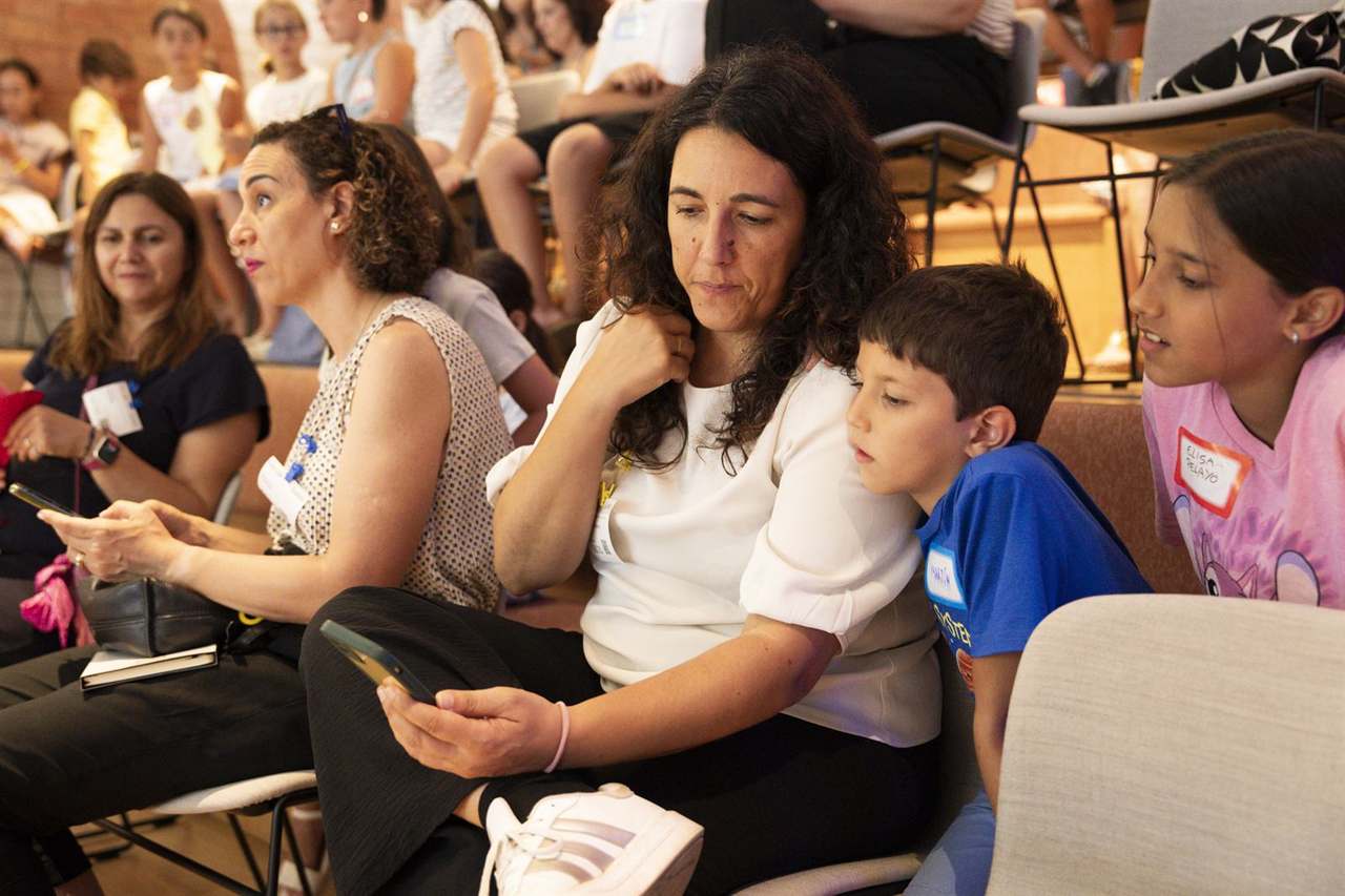 Foto 32 del evento Nerea Luis: cómo hablar de la IA a mis hijos