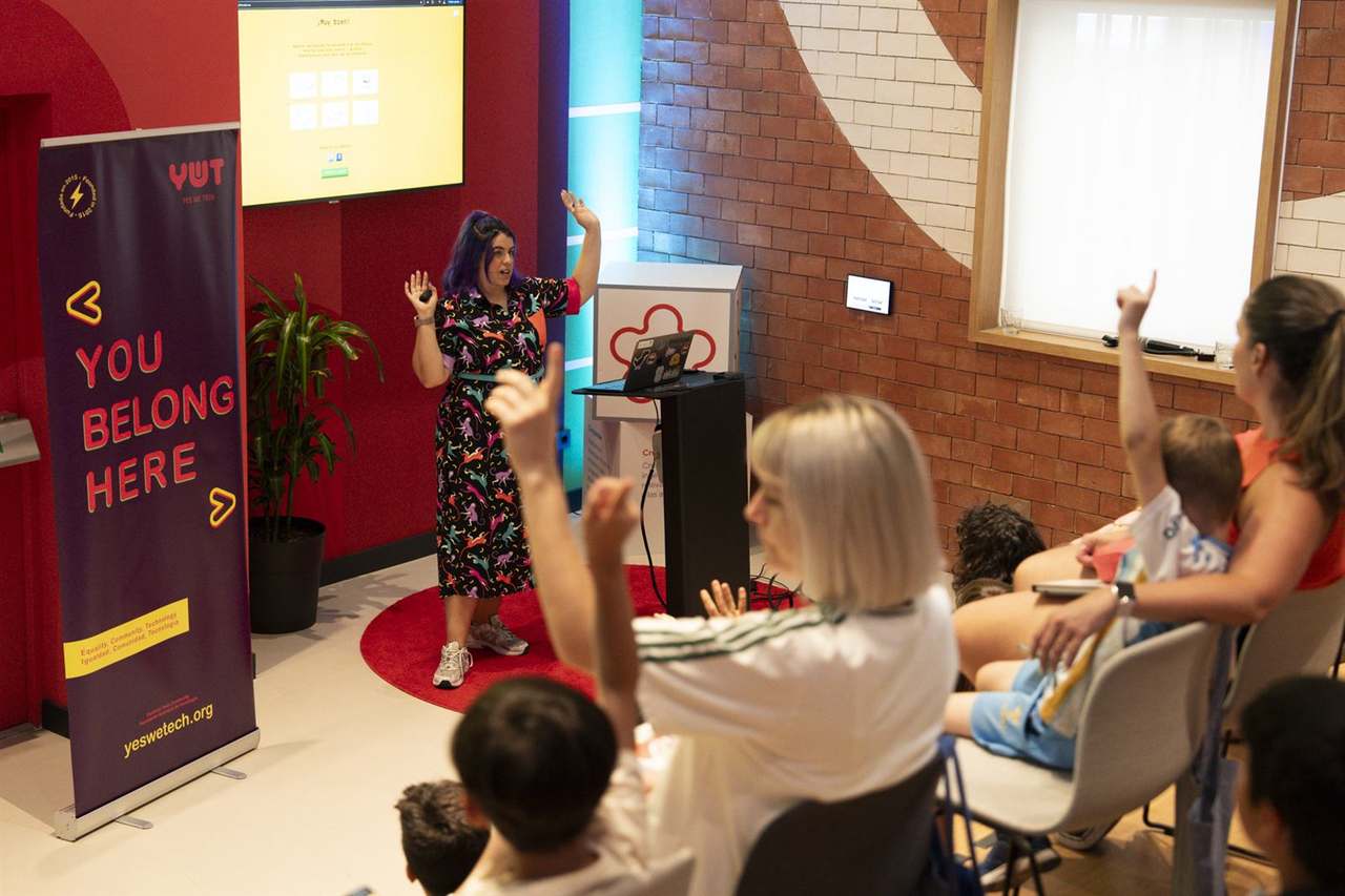Foto 47 del evento Nerea Luis: cómo hablar de la IA a mis hijos