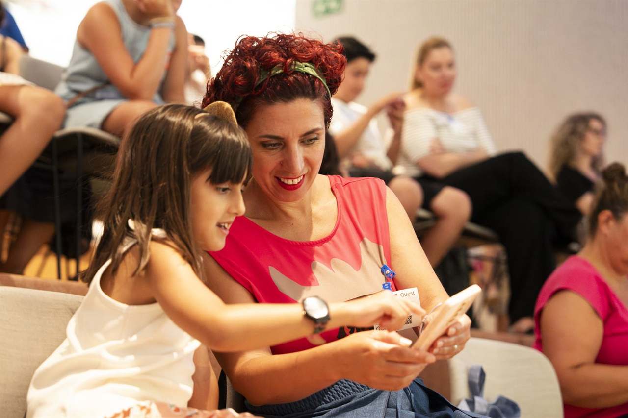 Foto 48 del evento Nerea Luis: cómo hablar de la IA a mis hijos