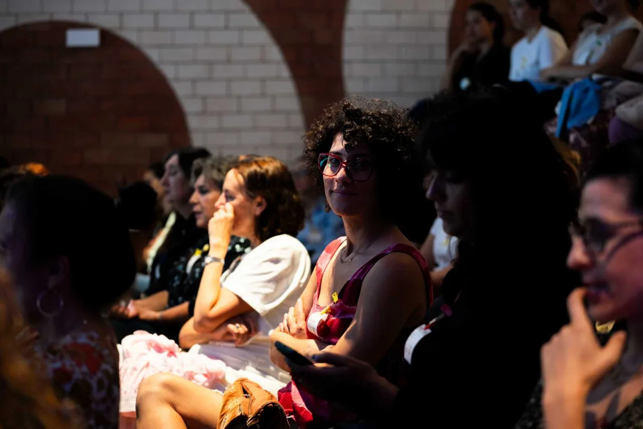Foto 45 del evento Charla YWT - Las mujeres ya no lloran, las mujeres facturan