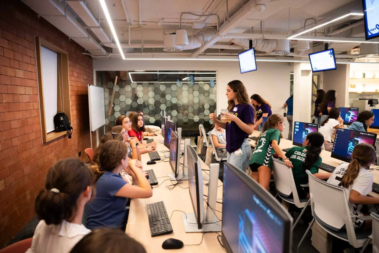 Foto 111 del evento 8ª CyberGirl Squad
