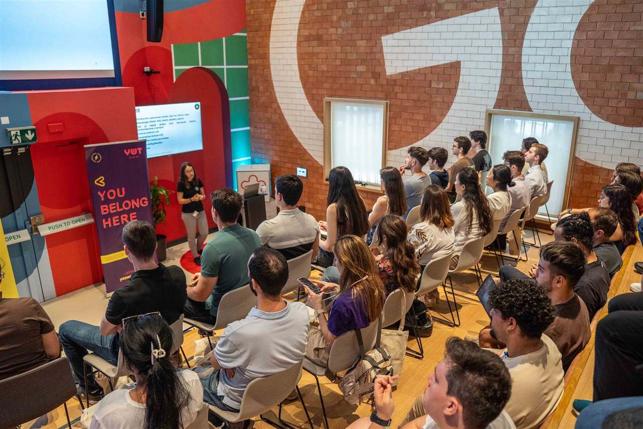 Foto 69 del evento Encuentro YWT: Vulnerabilidades en Apps