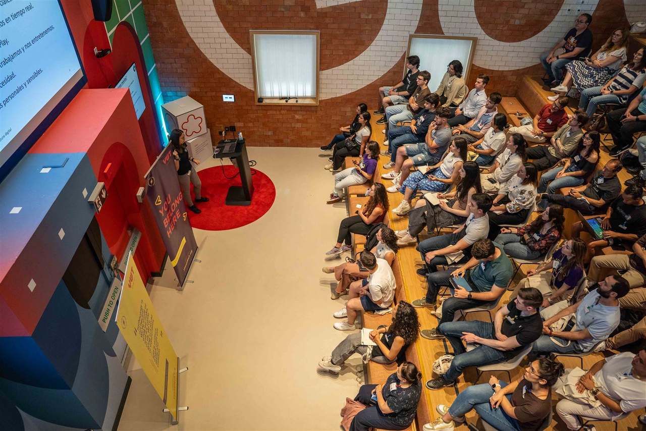 Foto 76 del evento Encuentro YWT: Vulnerabilidades en Apps