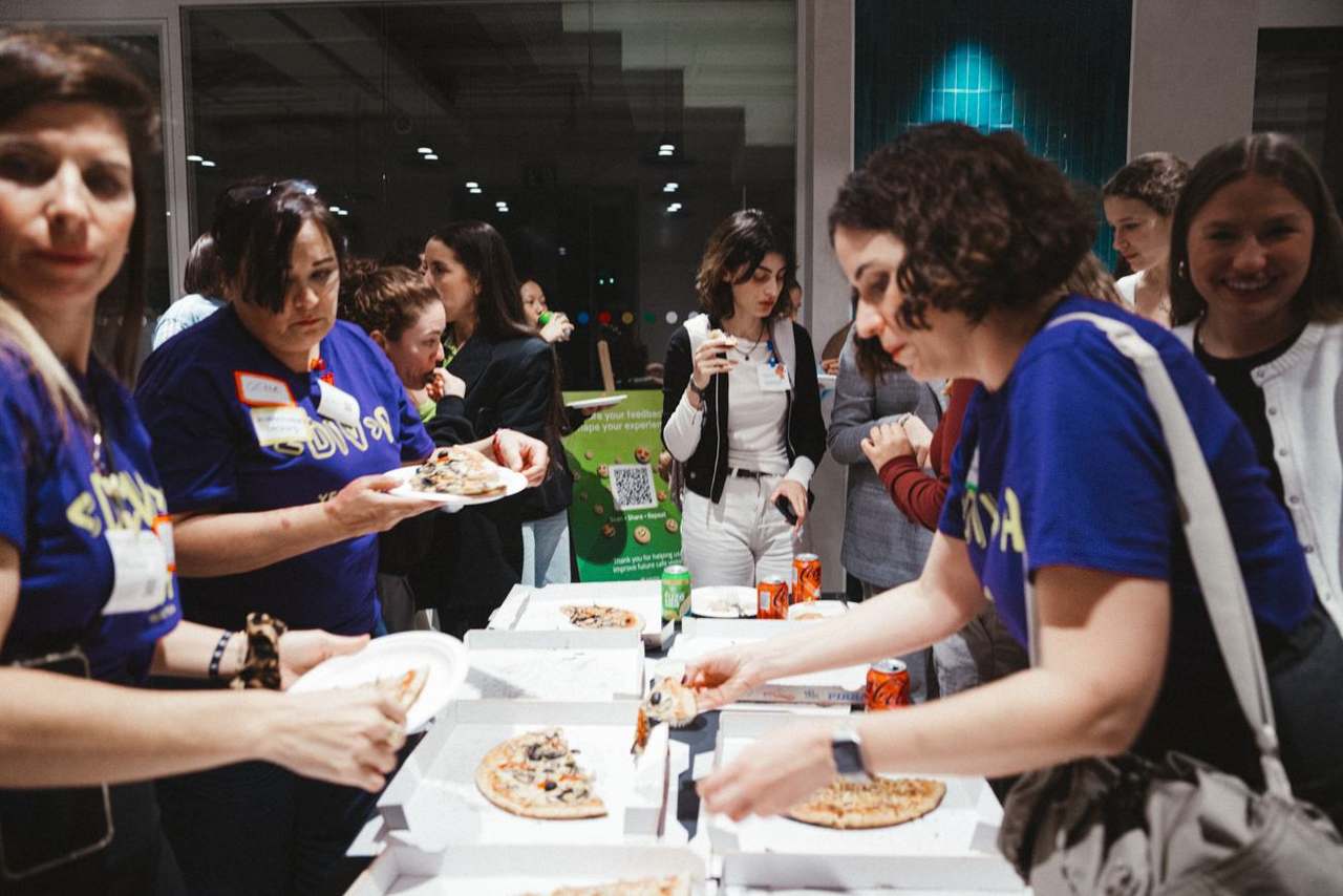Foto 120 del evento 1er Hackathon Yes We Tech