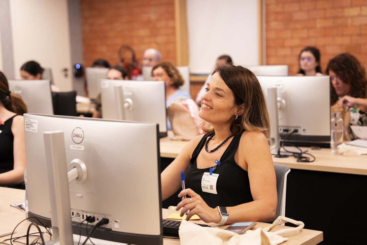 Foto 19 del evento Taller: imágenes con IA sin sesgos de género