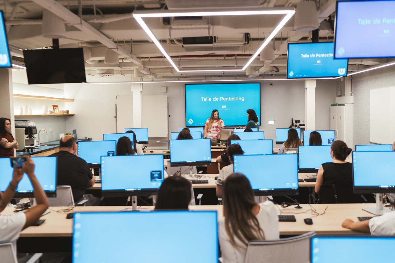 Foto 9 del evento Taller YWT: Pentesting