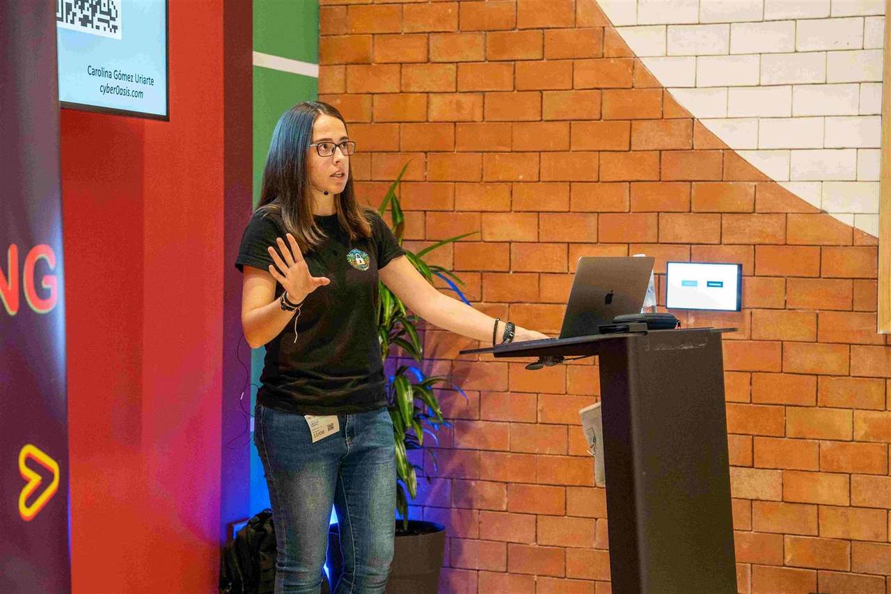 Foto 27 del evento Montando un phishing desde 0